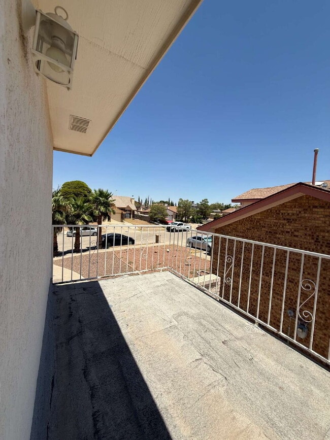 Building Photo - 11708 Sierra Azul Dr