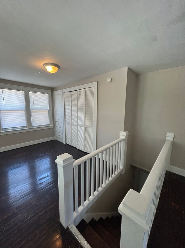 Building Photo - Charming 3-Bed Home with Porch & Hardwood ...