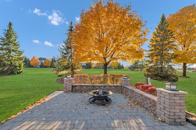 Building Photo - 4N550 School Rd