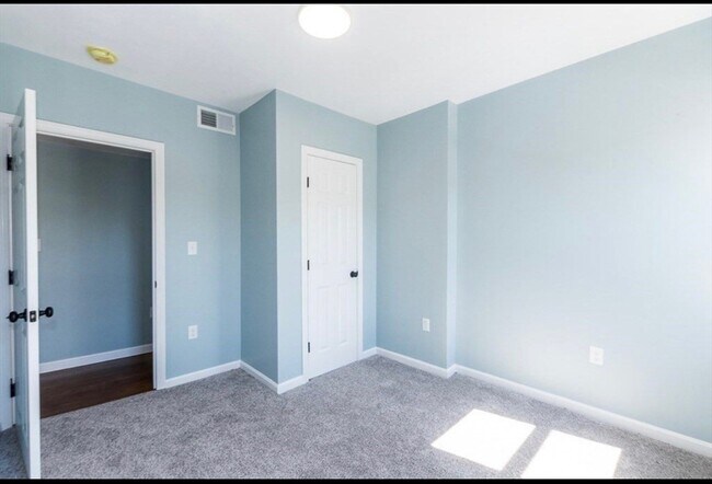 Building Photo - 54 Aldrich Rd