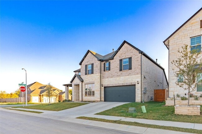 Building Photo - 2924 Zuni Pass