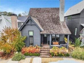 Building Photo - 11291 Serenbe Ln