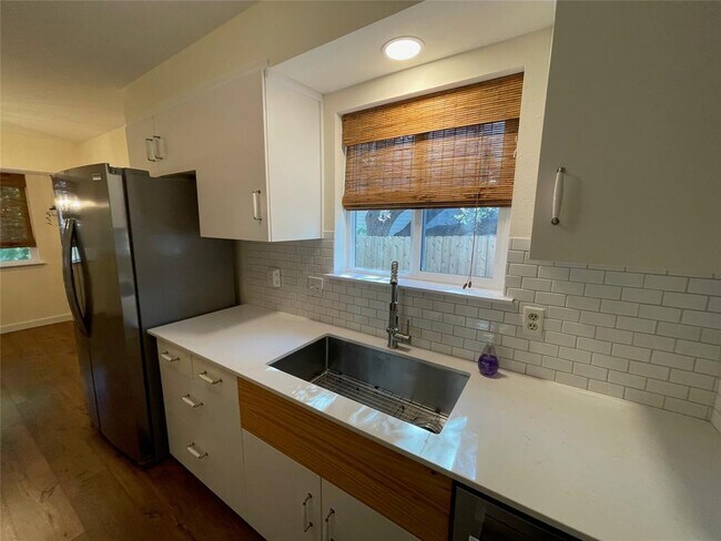 Building Photo - 11505 Murcia Dr