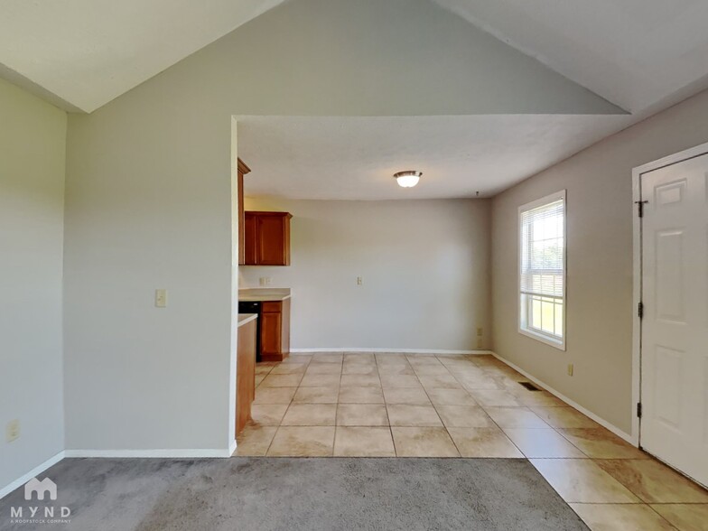 Building Photo - 4876 W Skyler Dr