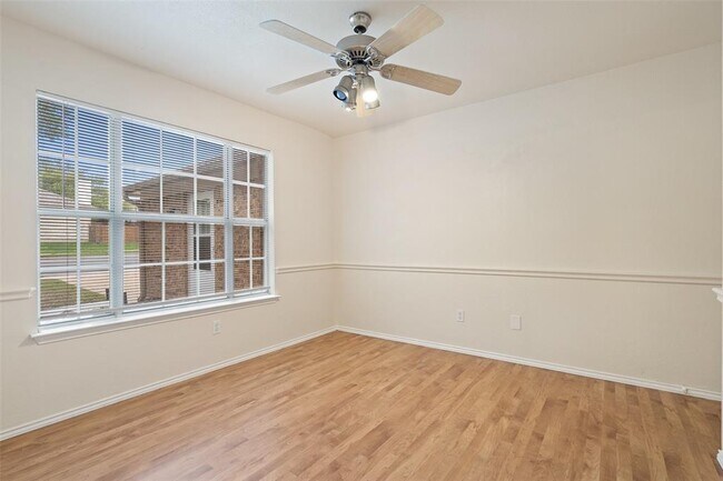 Building Photo - 3945 Eagles Nest St