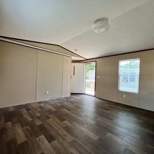 Building Photo - 138 Braleigh Ln