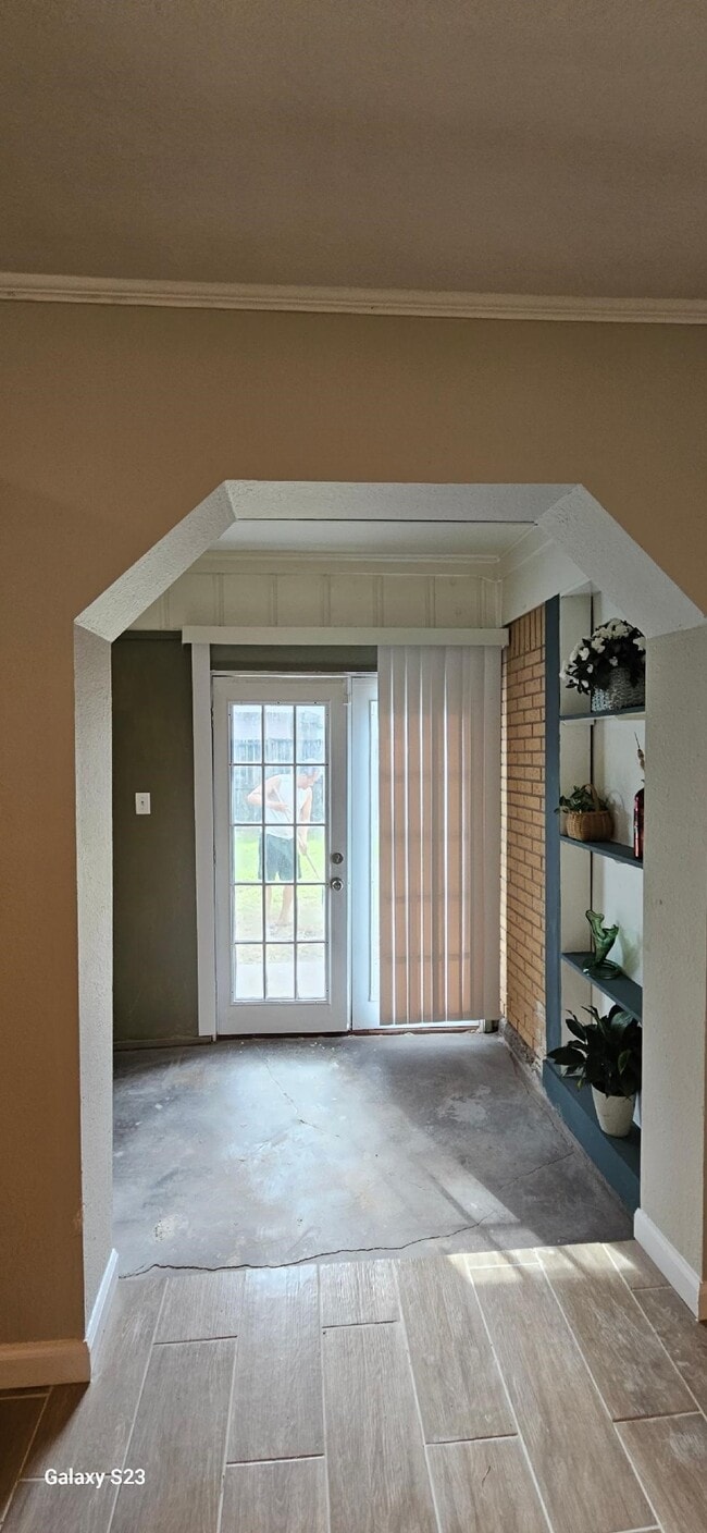 Building Photo - 4102 California Ave