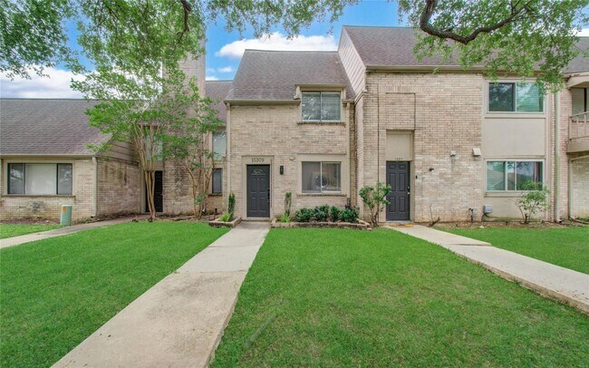 Building Photo - 15309 Kingfield Dr