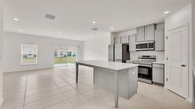 Building Photo - 3857 Academia Ave