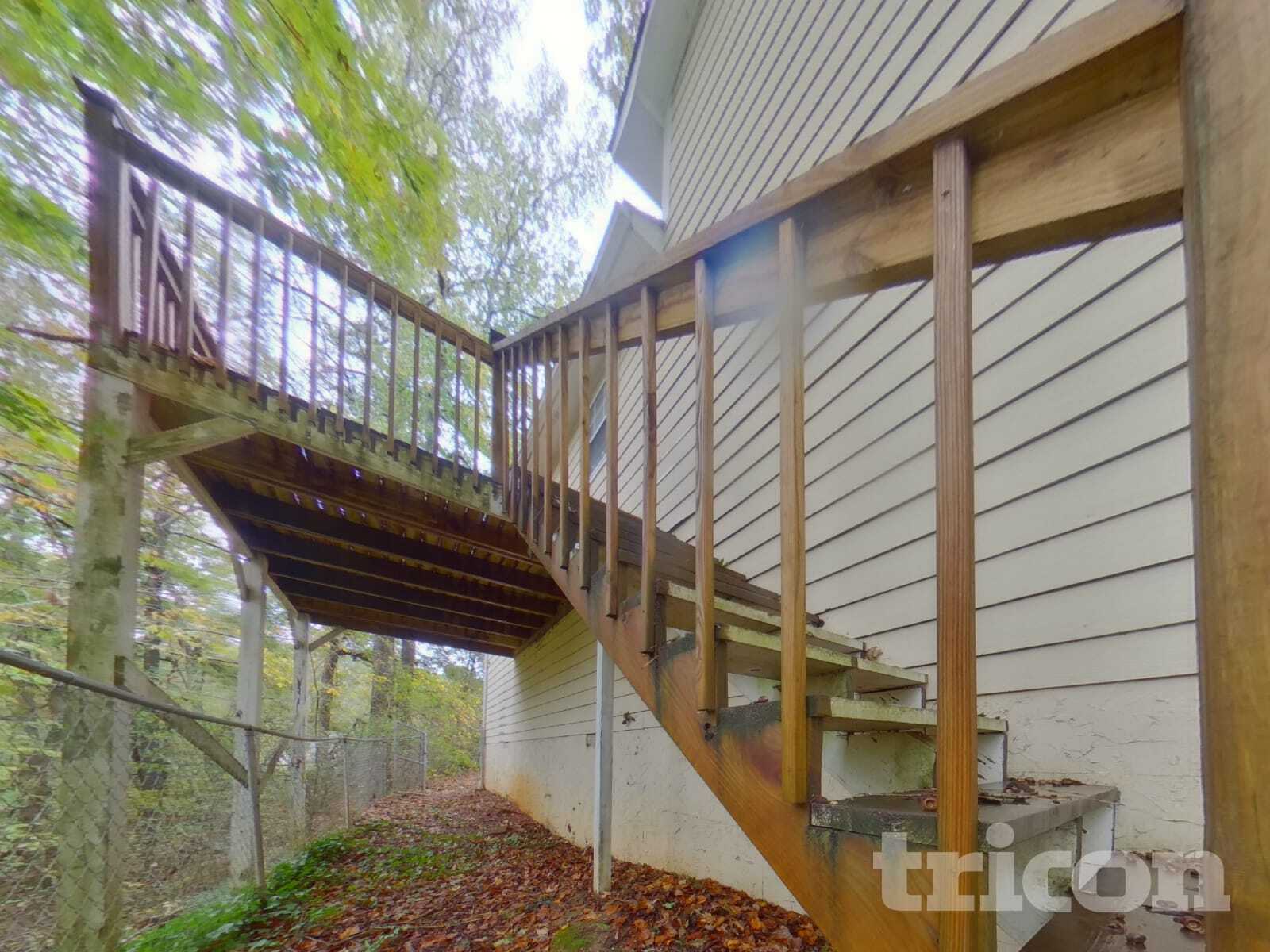 Building Photo - 238 Hampton Dr