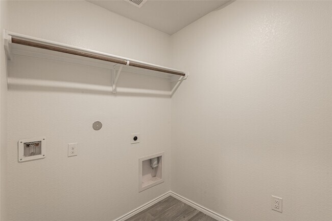 Building Photo - 117 Rockbridge Dr