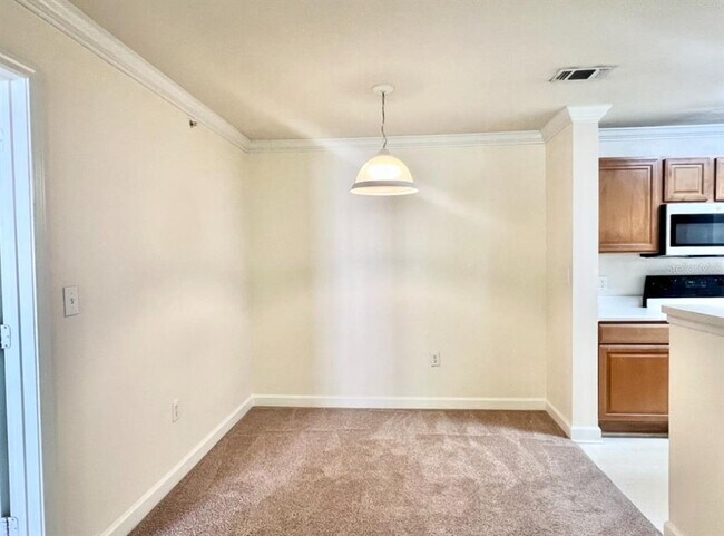 Building Photo - 18469 Bridle Club Dr