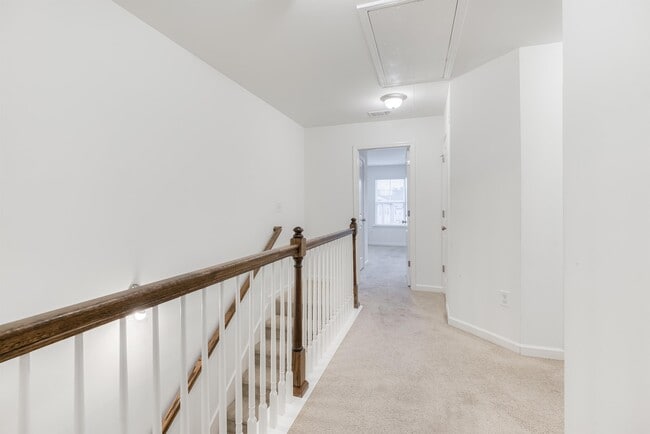 Building Photo - 5070 Longview Walk