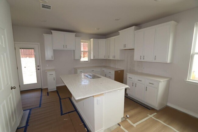 Building Photo - 15704 Singh Dr