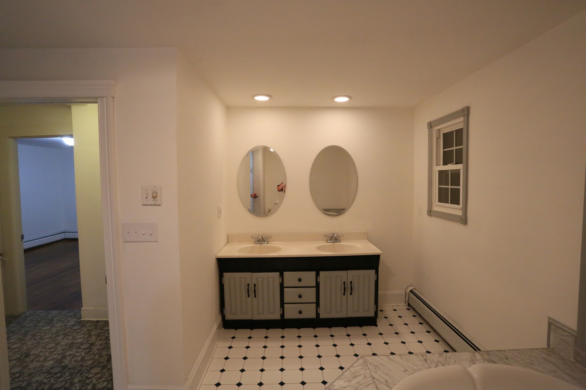 2nd floor full bath dual vanity - 51 Canal St