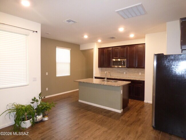Building Photo - 12850 E Quail Wash Canyon Ln