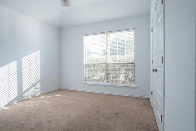 Building Photo - 345 Horsemint Way