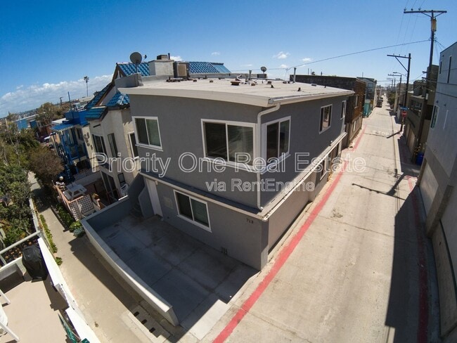 Primary Photo - 713 Venice Ct.