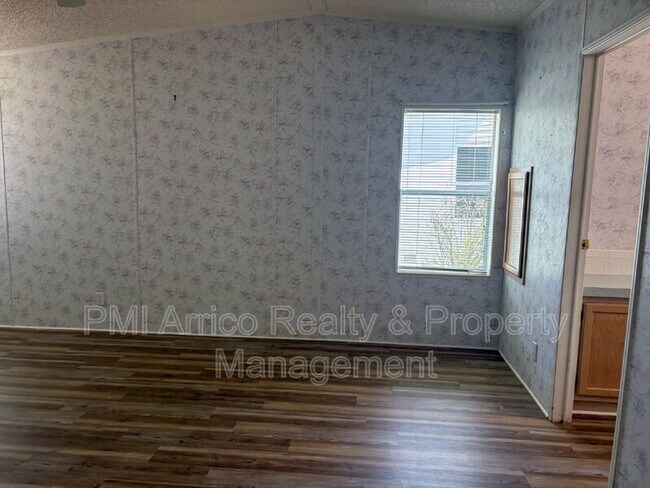 Building Photo - 3510 Petticoat Jct