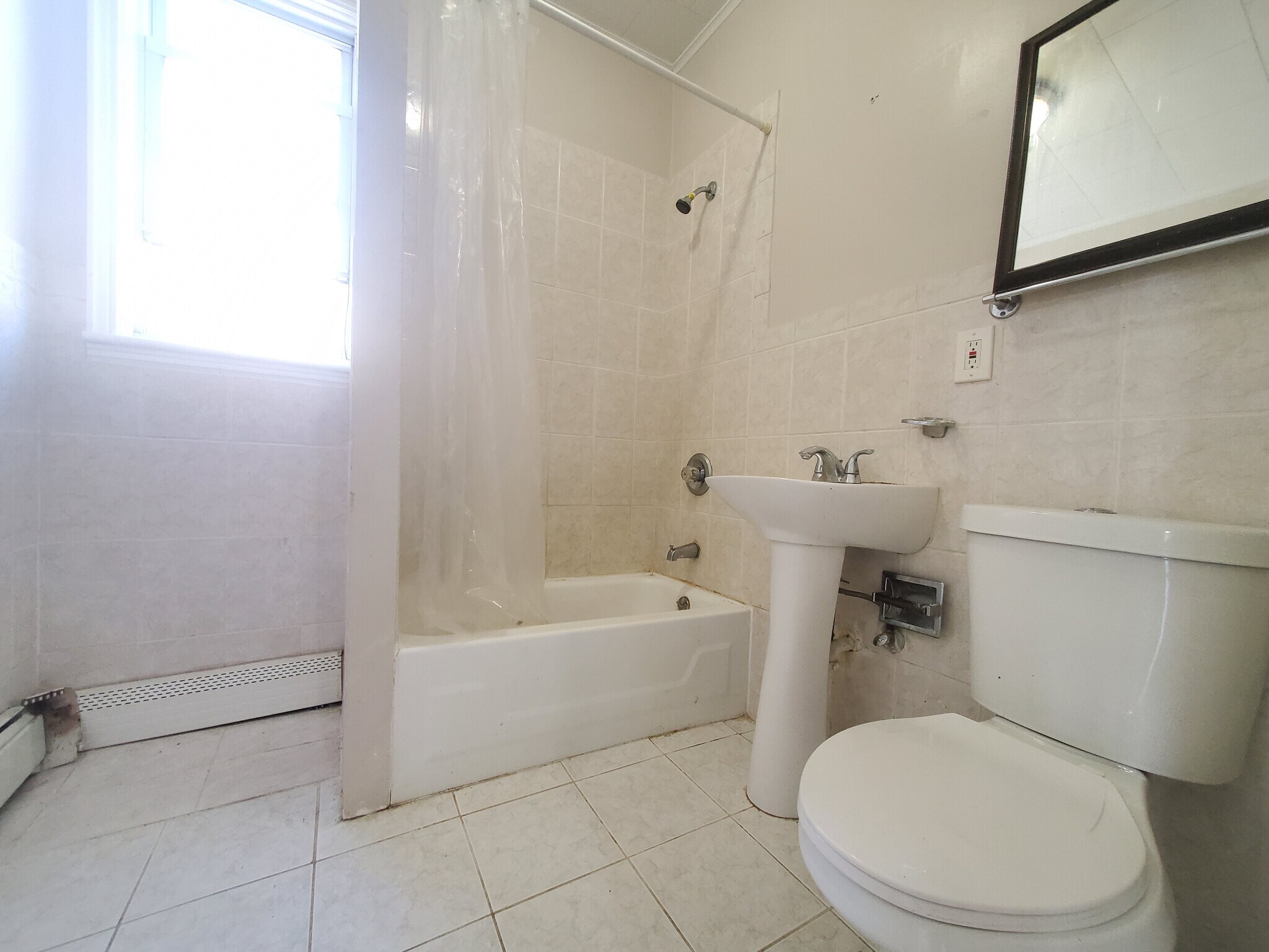 69 W 53rd St 5 - 67 W 53rd St