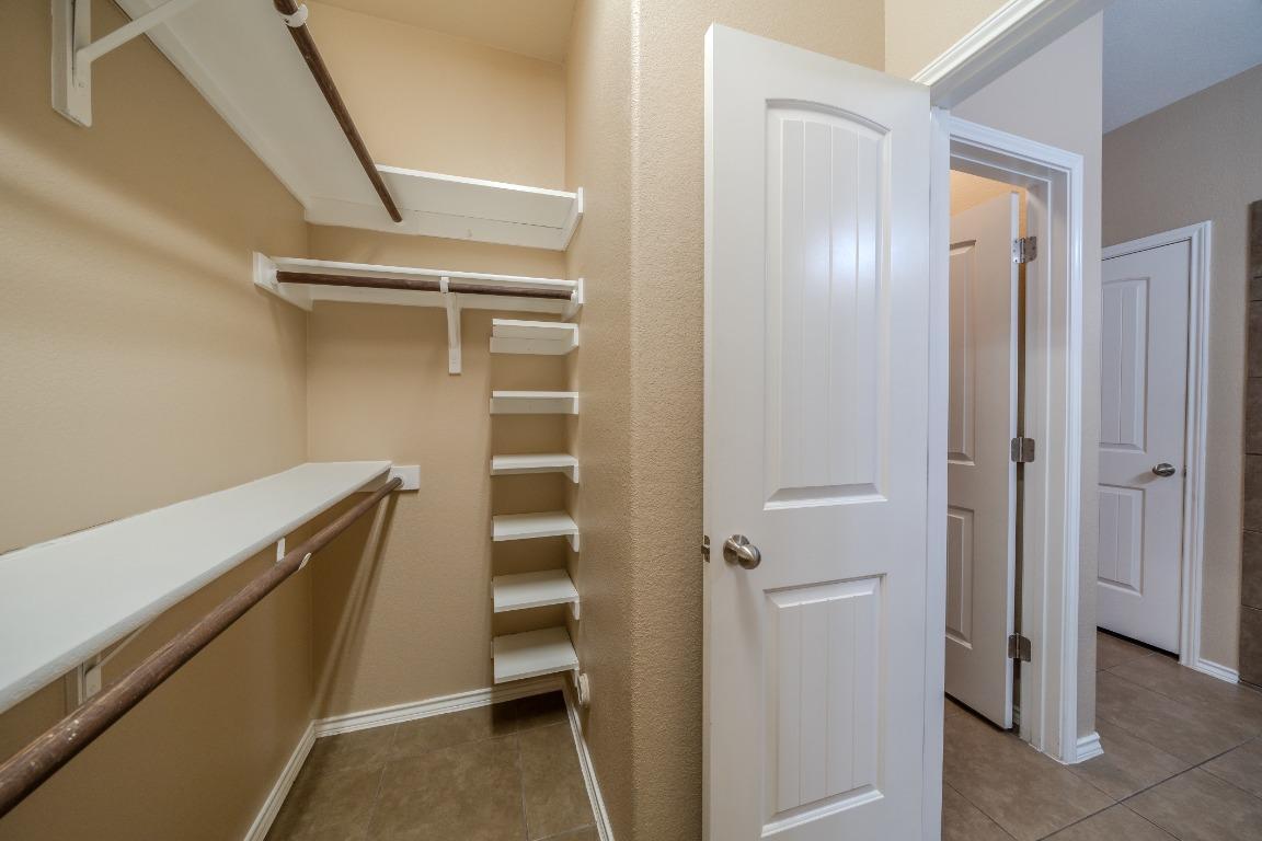 Building Photo - 304 Jack Ryan Ln