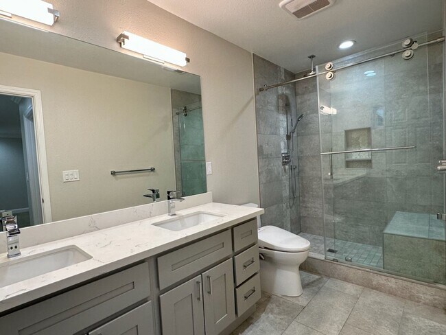 Building Photo - Recently Remodeled Home- Gourmet Kitchen- ...