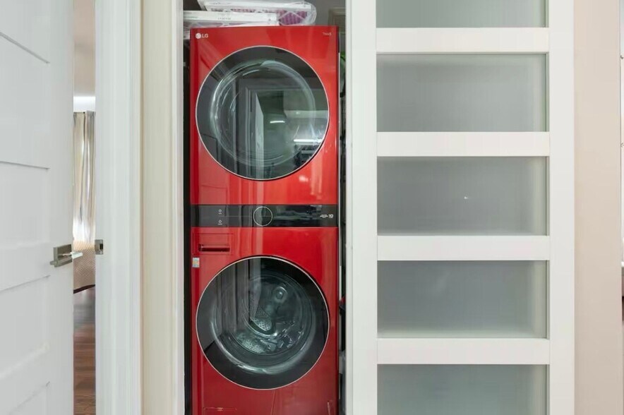 Building Photo - 15095 N Thompson Peak Pkwy