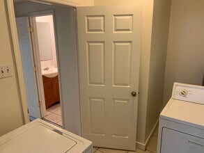 Building Photo - 4/2 House on Atkamire Drive, available now!