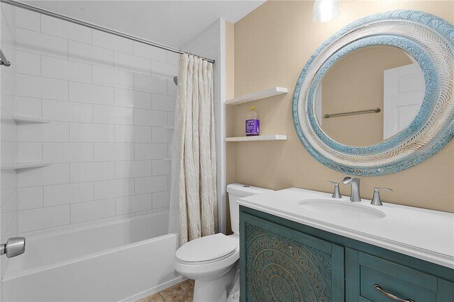 Building Photo - 40045 Palm St