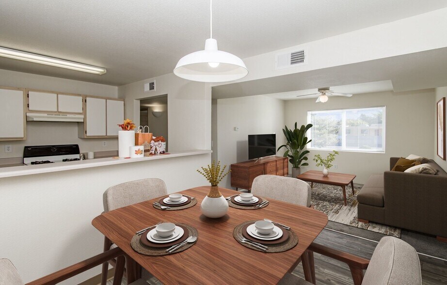 Building Photo - Desert Willow