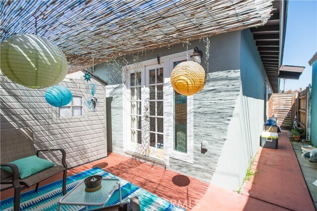 Building Photo - 227 Avenida Miramar
