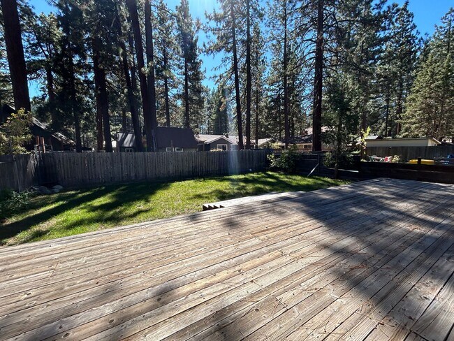 Building Photo - Al Tahoe Home - Single Story with 3 Bed, 2 Bath with 2 Car Garage
