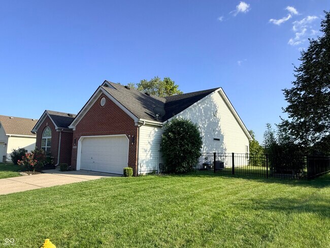 Building Photo - 13926 Forum Meadows Dr