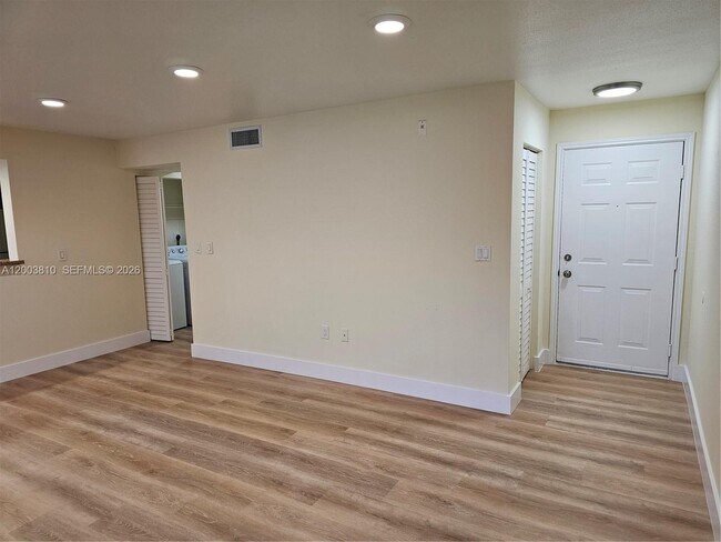 Building Photo - 2627 NW 33rd St