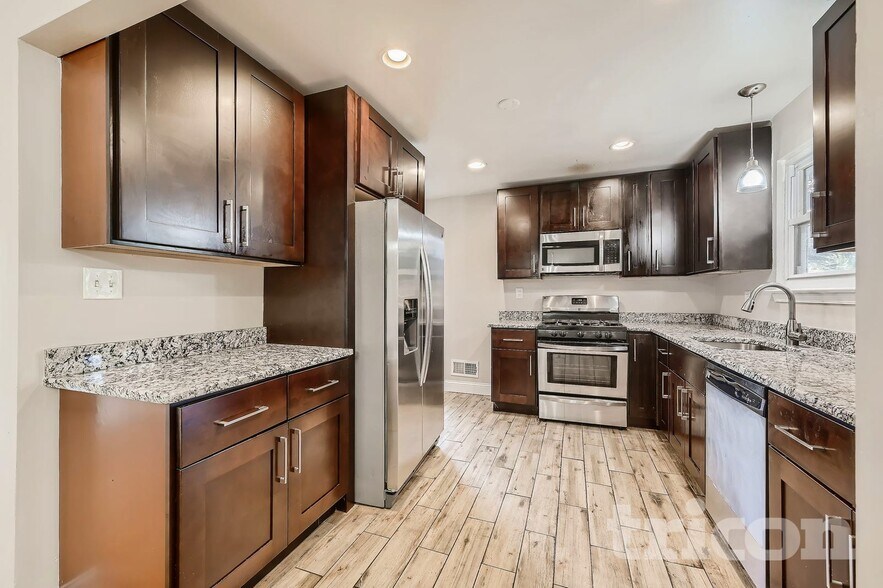 Building Photo - 3816 Terka Cir