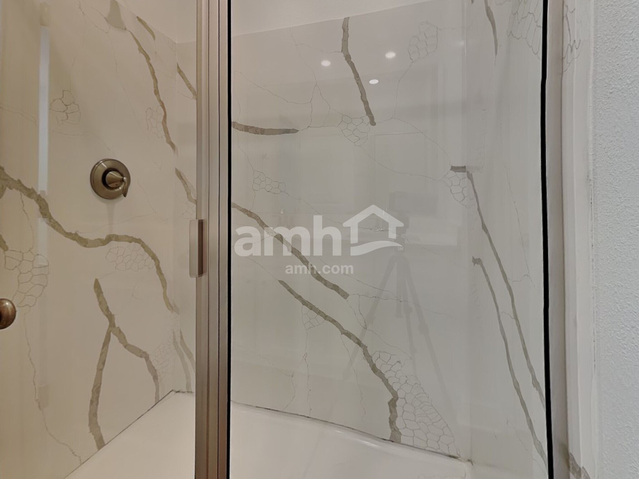 Building Photo - 6463 Atlantic Bch Ave