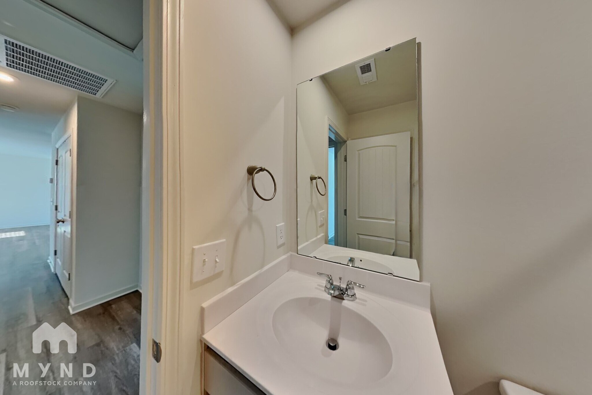 Building Photo - 6807 Hardwick Ln