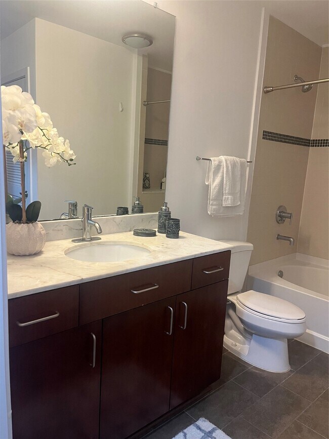 Building Photo - 5925 Almeda Rd