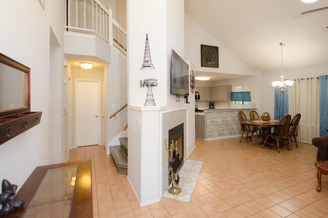 Building Photo - 2112 Waterway Bend