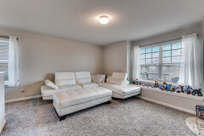 Building Photo - 4807 Marylebone Ave