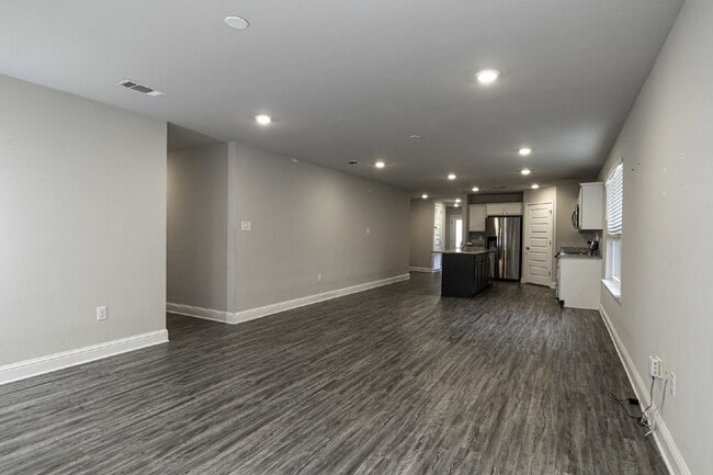 Building Photo - "Spacious 4 Bed, 2 Bath Home in Biloxi, MS - A Must-See Rental Property!"