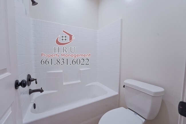 Building Photo - Highgate Community 3 bedroom -2 bath