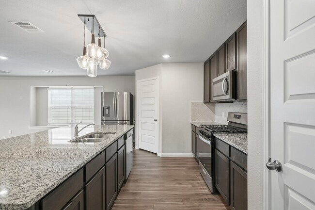 Building Photo - 5327 Briana Dee Dr
