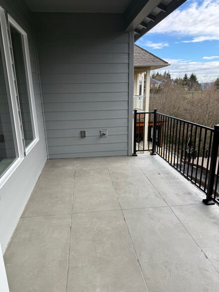 Building Photo - 226 Curtis Dr