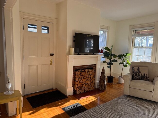 Building Photo - 15 Claremont Terrace