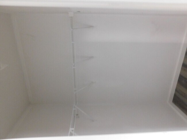 Building Photo - 155 Varsity Dr