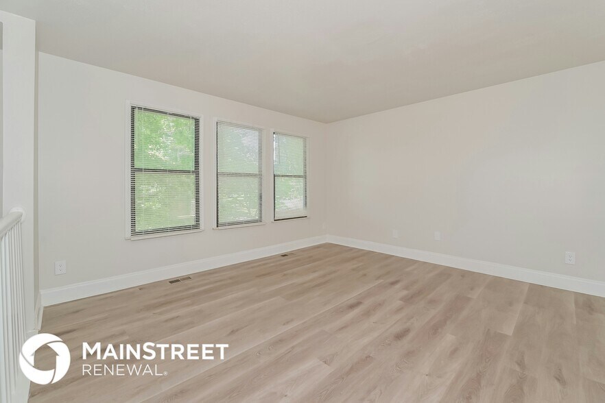 Building Photo - 5728 Wooded Acres Dr NW