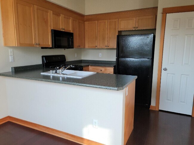 Building Photo - 19327 Gadwall Ln NE