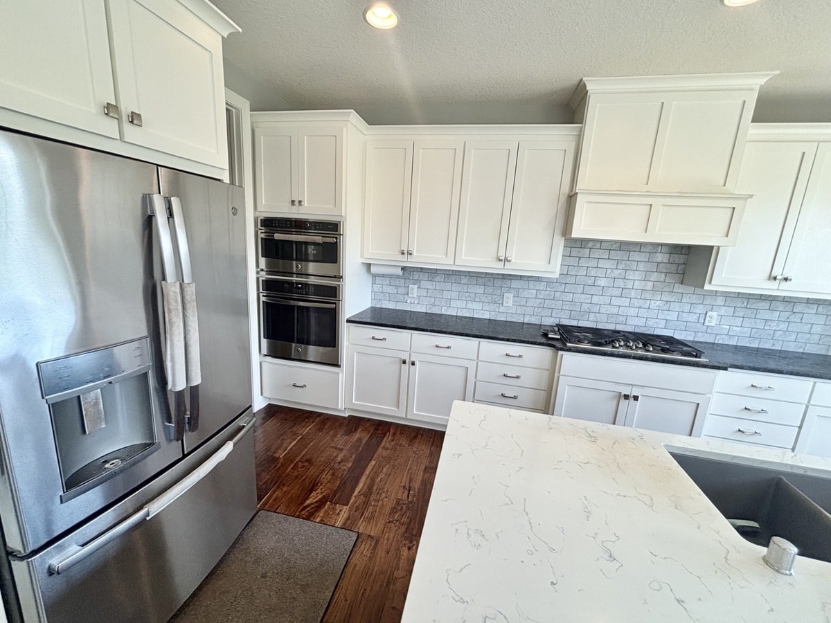 Building Photo - 9068 Red Oak Trl