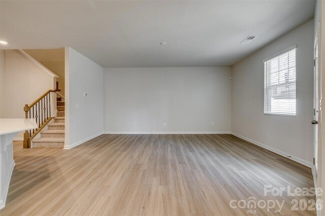 Building Photo - 807 Gable Oak Ln
